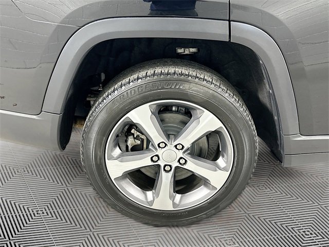 Used 2023 Jeep Grand Cherokee L Limited image 31