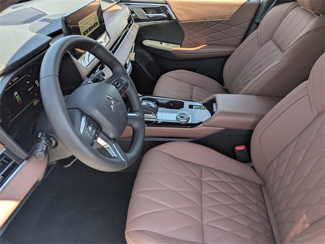 New 2025 Mitsubishi Outlander SEL image 11