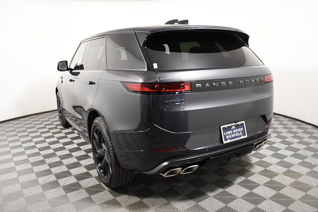 New 2026 Land Rover Range Rover Sport Dynamic SE AWD/4WD image 4