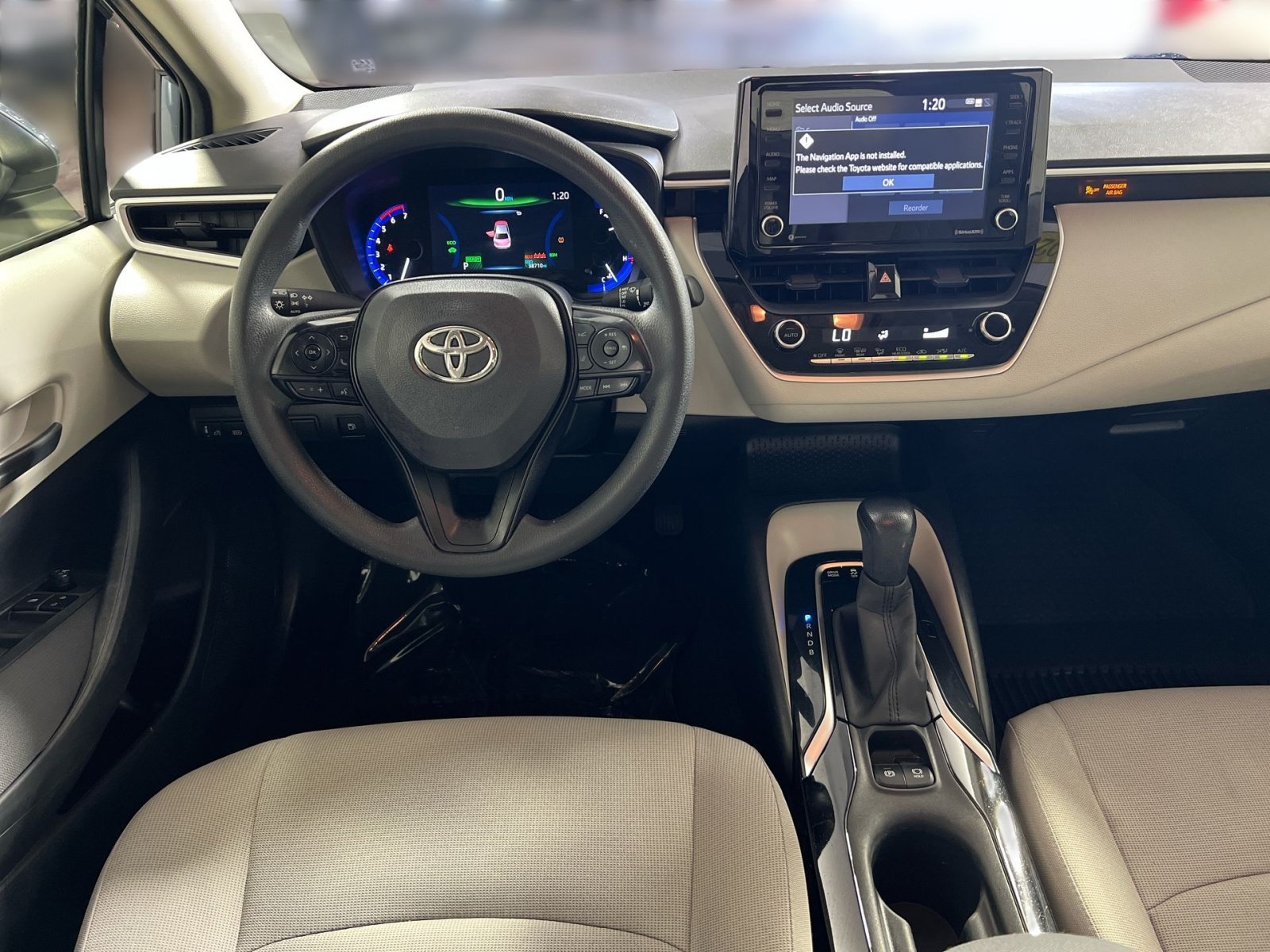 Used 2022 Toyota Corolla LE FWD image 31