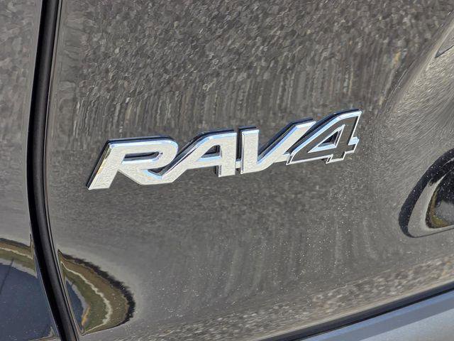 Certified 2025 Toyota RAV4 XLE w/ Convenience Package FWD image 29