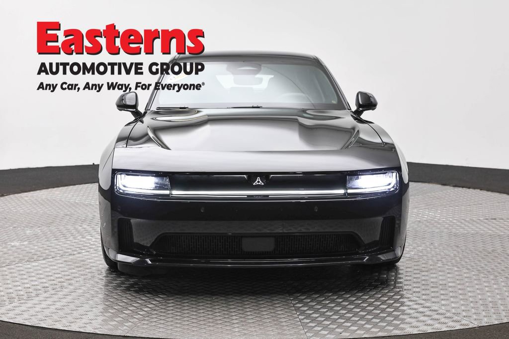 Used 2024 Dodge Charger R/T Scat Pack w/ Plus Group image 2