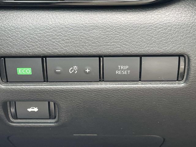 Certified 2021 Nissan Sentra SR w/ Trunk Package FWD image 29