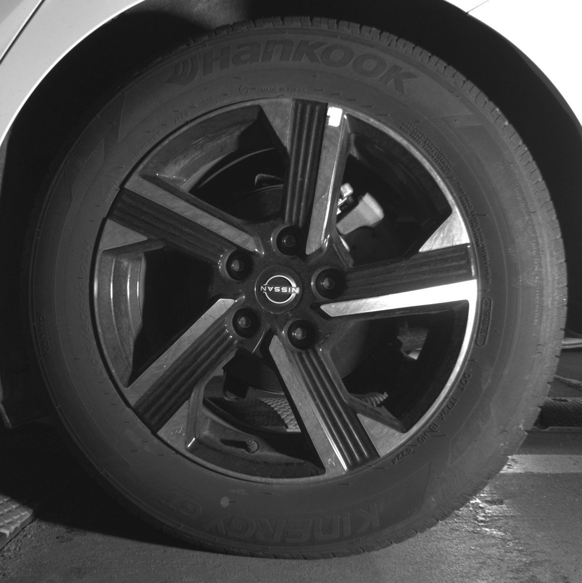 Used 2025 Nissan Sentra SV image 14