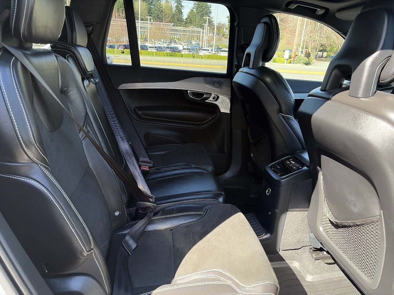 Used 2016 Volvo XC90 T8 R-Design w/ Vision Package AWD/4WD image 26