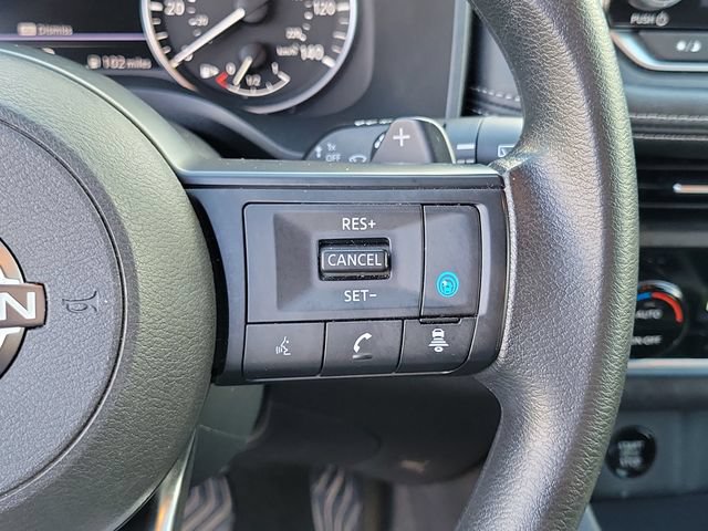 Used 2024 Nissan Rogue SV AWD/4WD image 23
