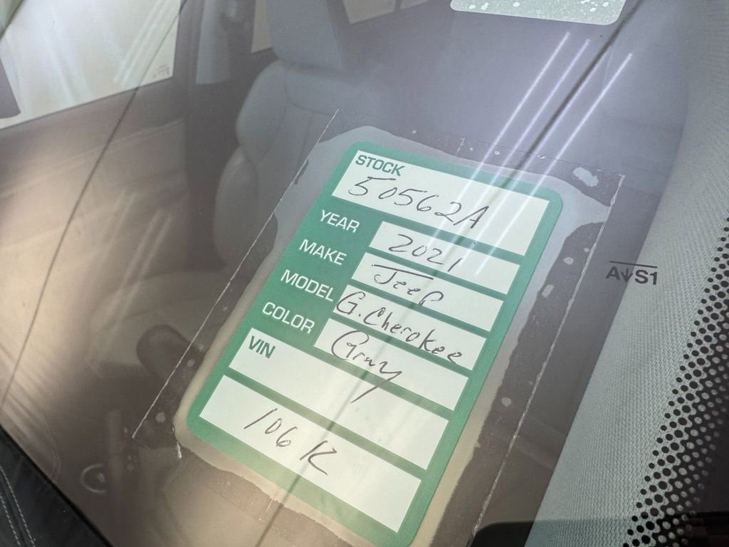 Used 2021 Jeep Grand Cherokee L Overland w/ Advanced Protech Group III image 30