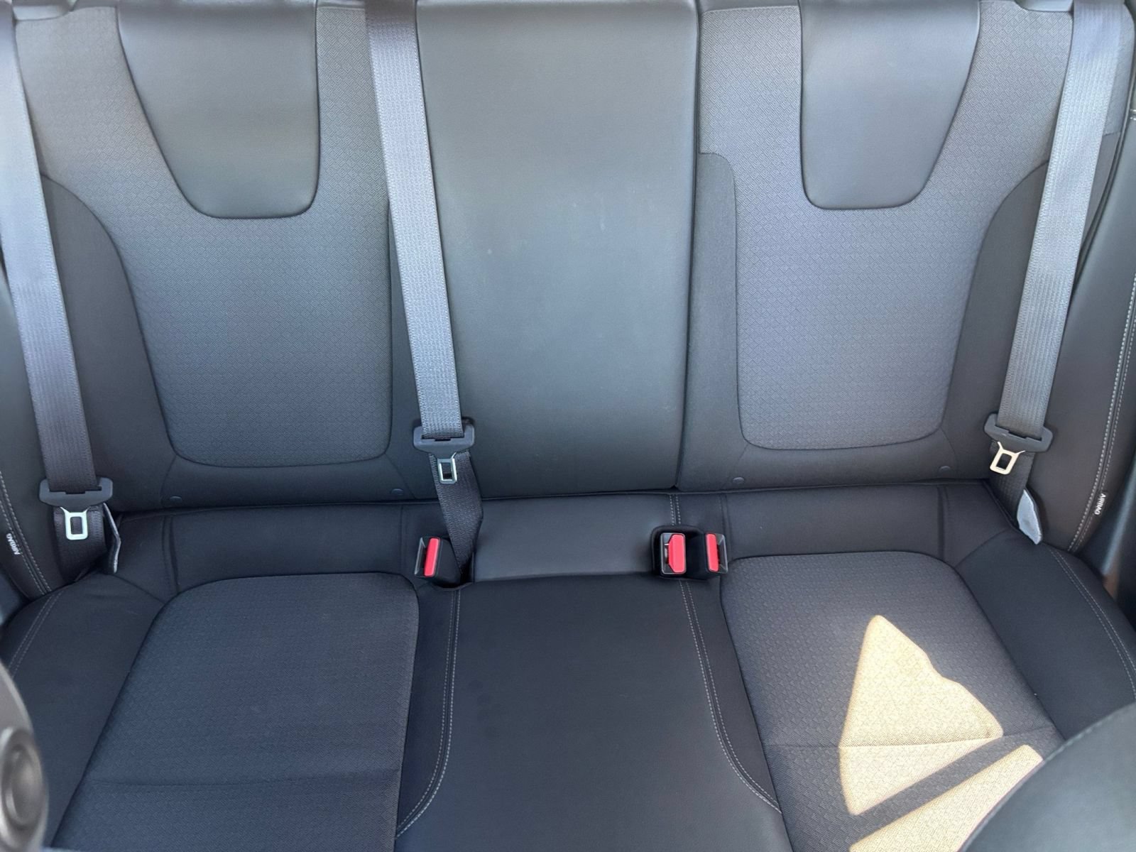 Used 2025 Buick Encore GX Preferred AWD/4WD image 36