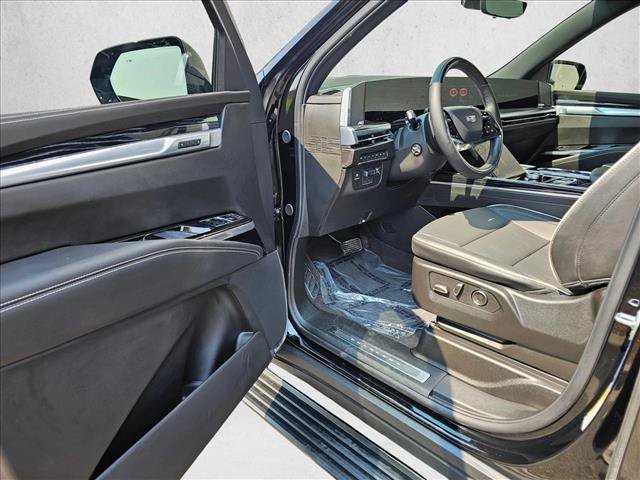 Used 2025 Cadillac Escalade Sport w/ Touring Package AWD/4WD image 23
