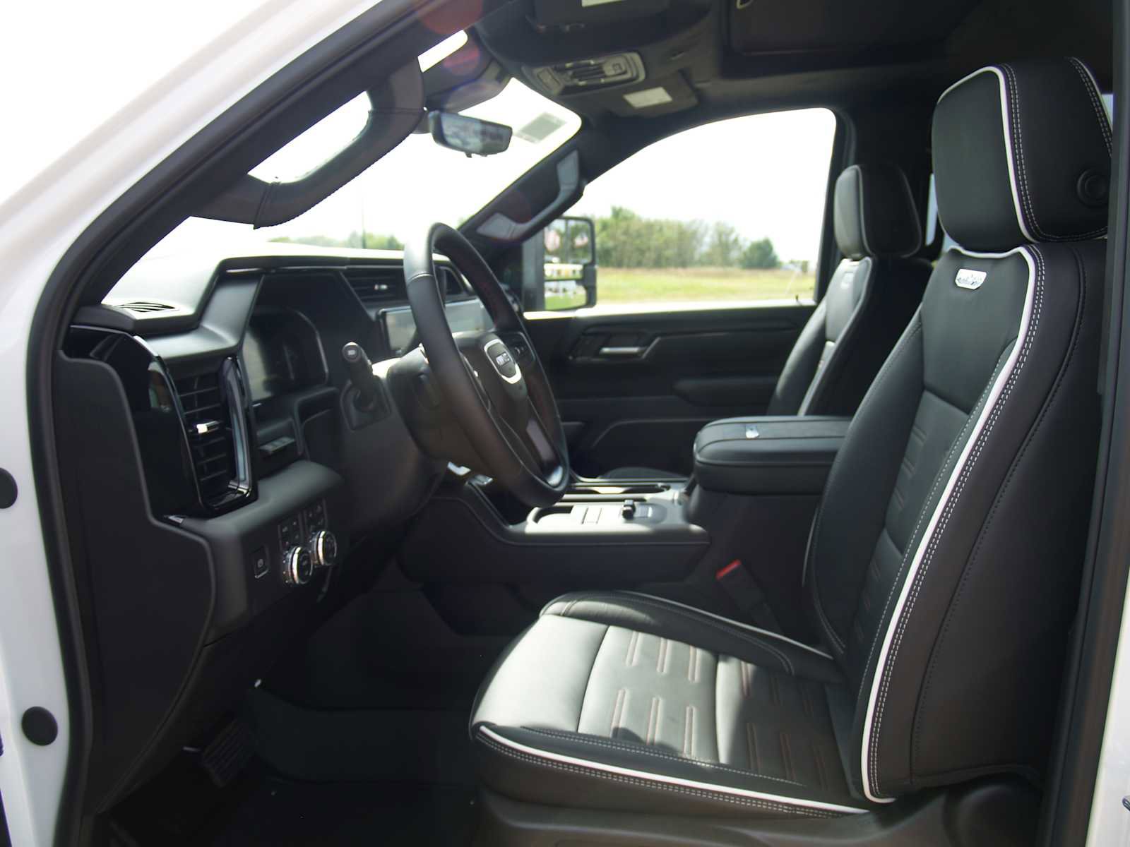 New 2026 GMC Sierra 2500 AT4X image 21