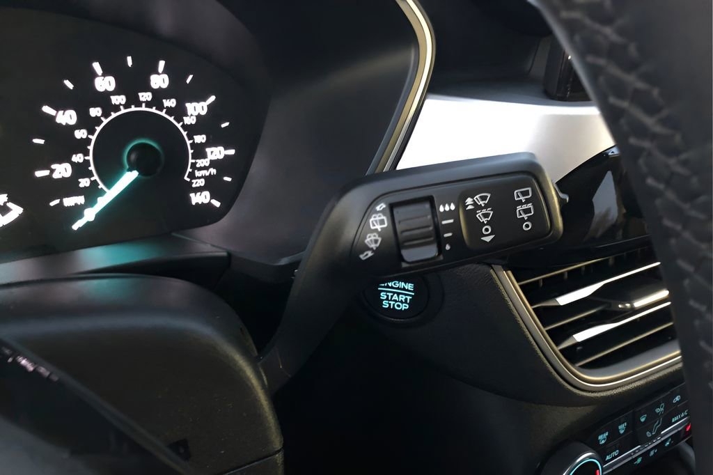 Used 2022 Ford Escape SEL image 14