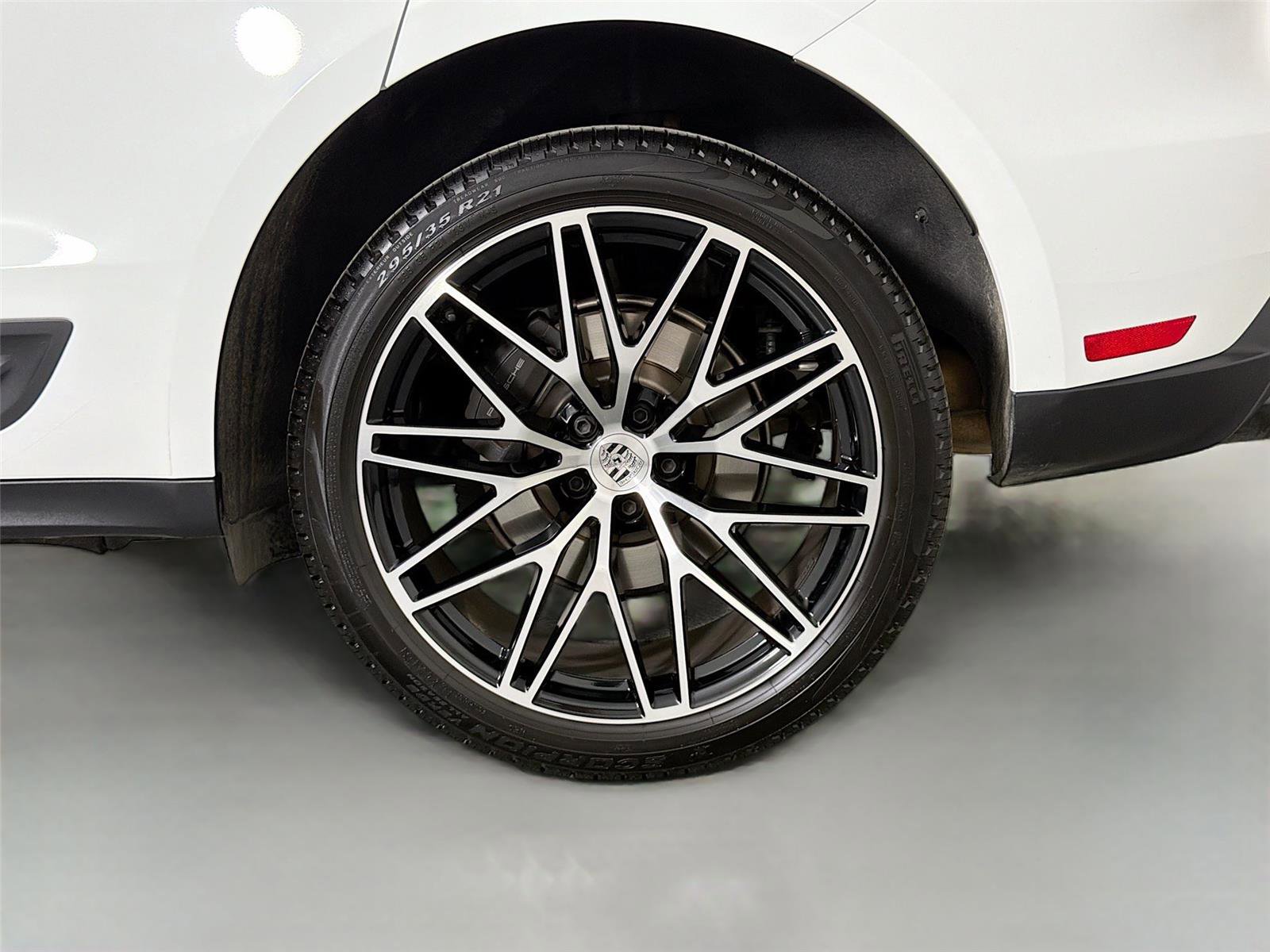Certified 2026 Porsche Macan Turbo AWD/4WD image 12