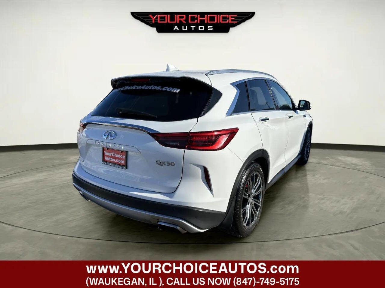 Used 2019 INFINITI QX50 Essential w/ Premium Heat Package image 5