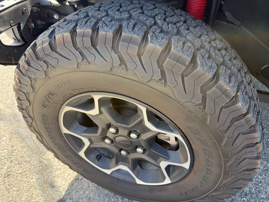 Used 2020 Jeep Wrangler Unlimited Rubicon w/ Quick Order Package 28Y Recon image 12