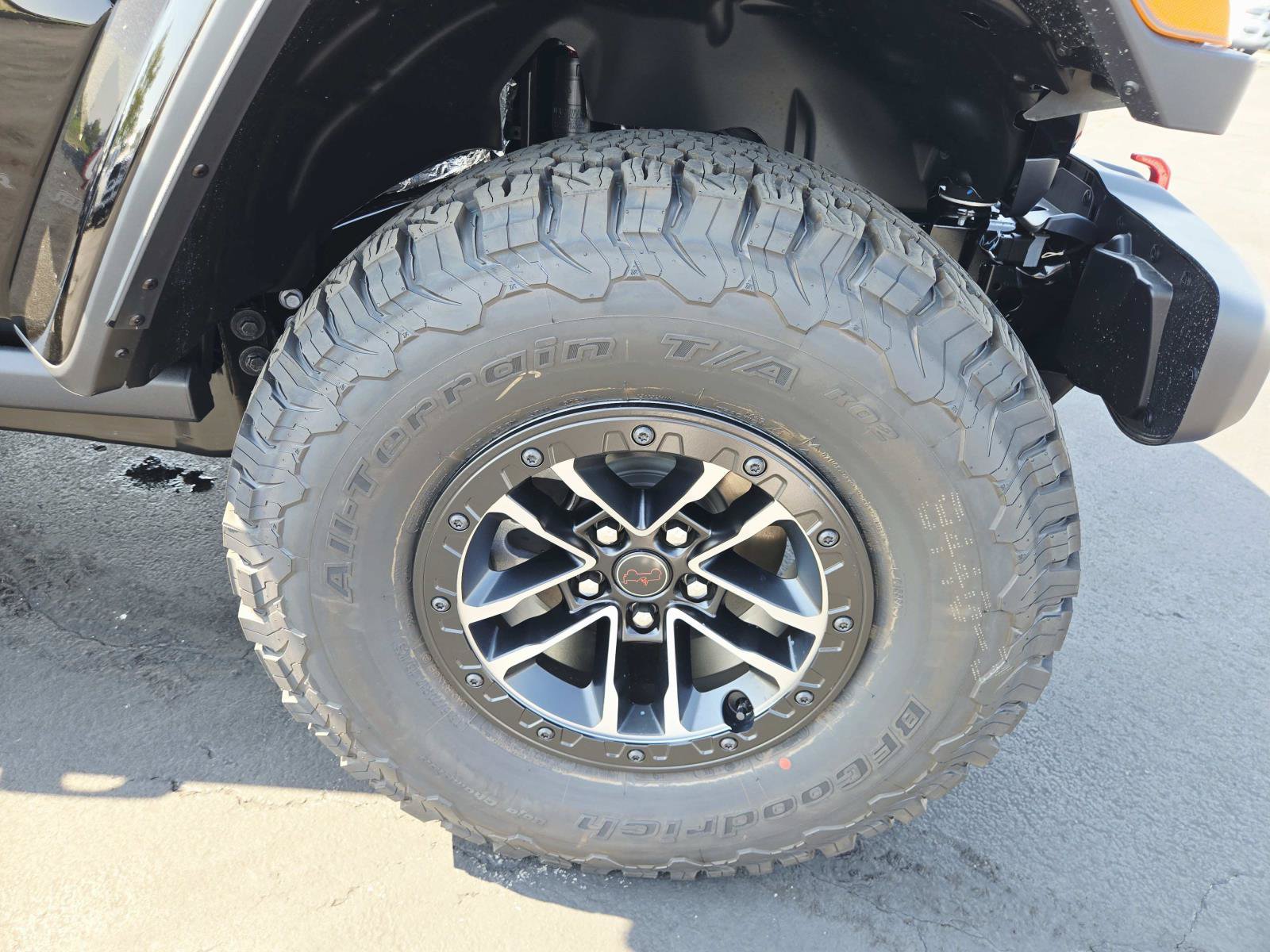 New 2027 Jeep Wrangler Unlimited Rubicon w/ Xtreme 35 Tire Package AWD/4WD image 18