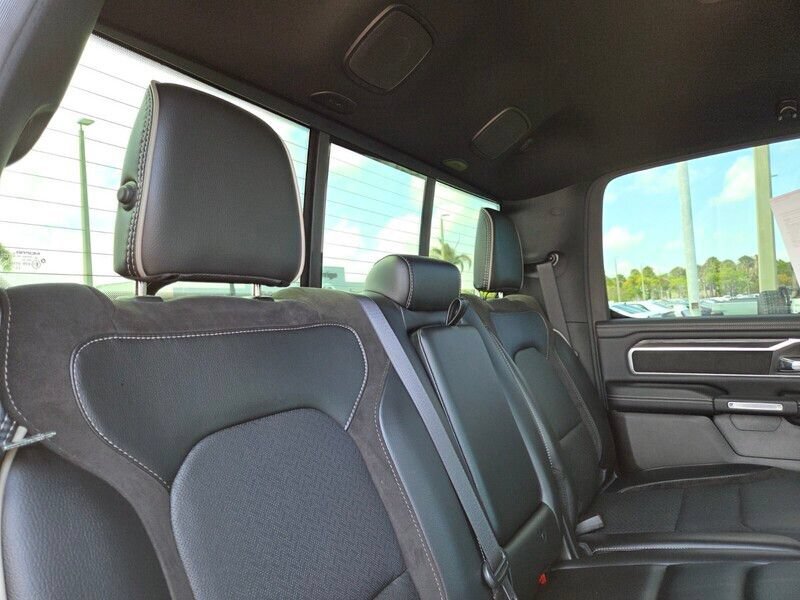 Used 2023 RAM 1500 Laramie RWD image 33