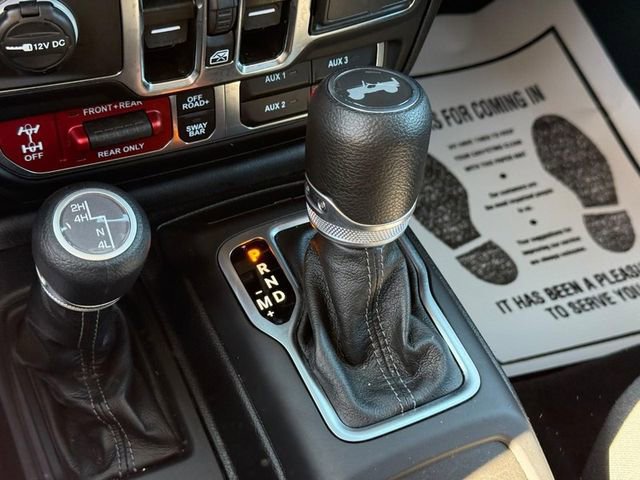 Used 2025 Jeep Wrangler Unlimited Rubicon AWD/4WD image 21