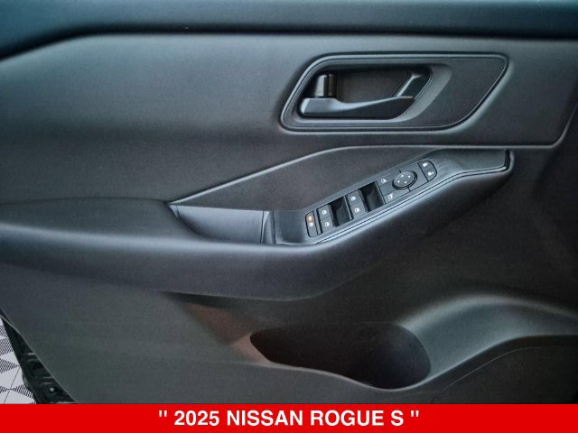 Certified 2025 Nissan Rogue S AWD/4WD image 11