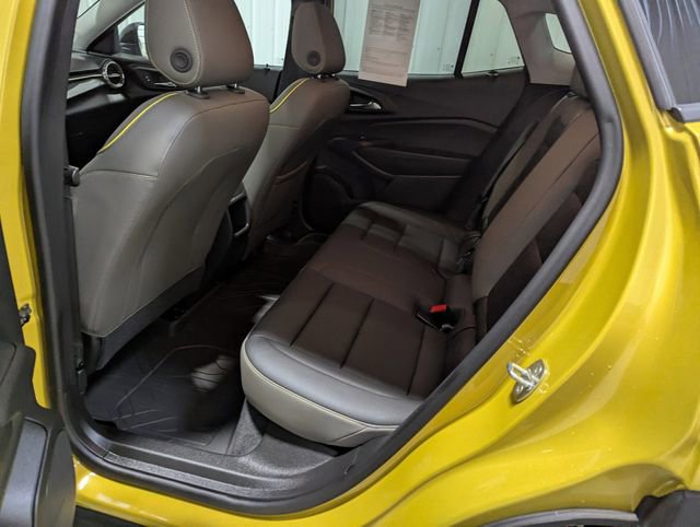 Used 2024 Chevrolet Trax ACTIV w/ Sunroof Package image 10