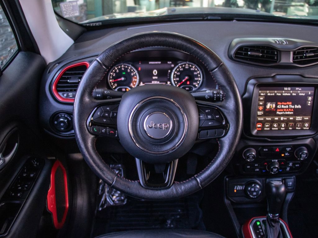 Used 2022 Jeep Renegade Trailhawk image 12