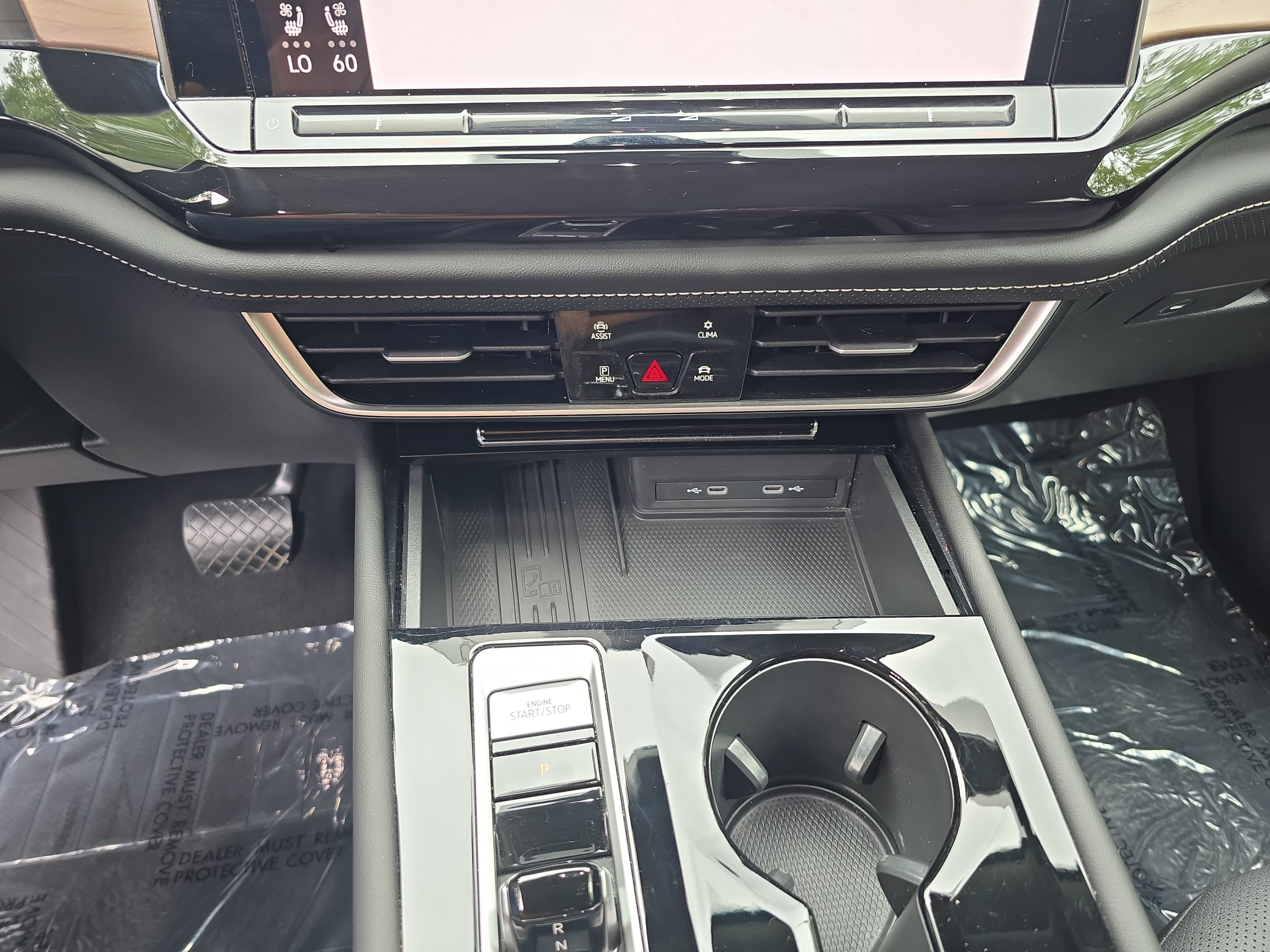 Used 2026 Volkswagen Atlas SE w/ Black Wheel Package FWD image 26
