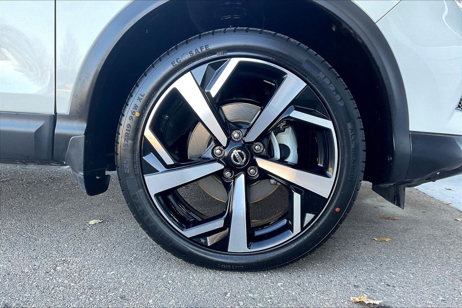 Used 2022 Nissan Rogue Sport SL image 21