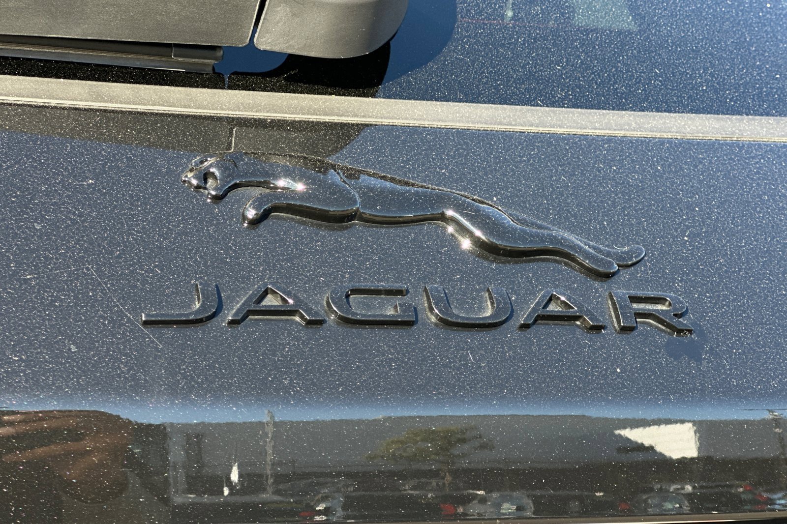 Used 2025 Jaguar F-PACE R-Dynamic S image 34