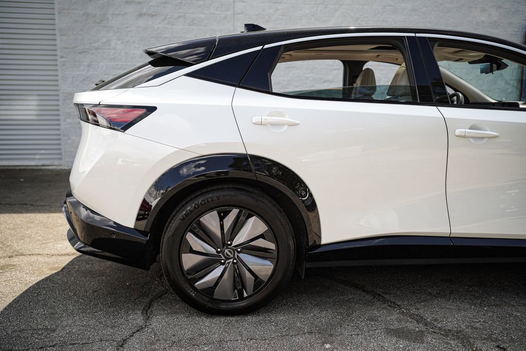 Used 2023 Nissan Ariya FWD image 15