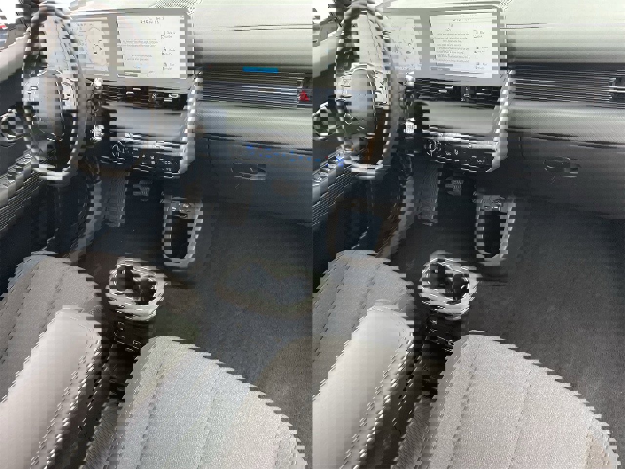 Used 2022 Hyundai Ioniq 5 SE w/ Cargo Package image 11