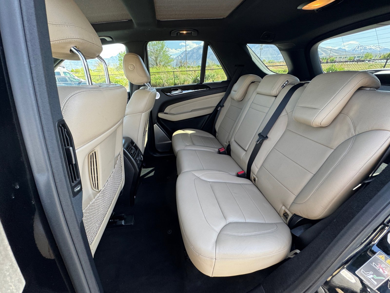 Used 2015 Mercedes-Benz ML 400 4MATIC image 17