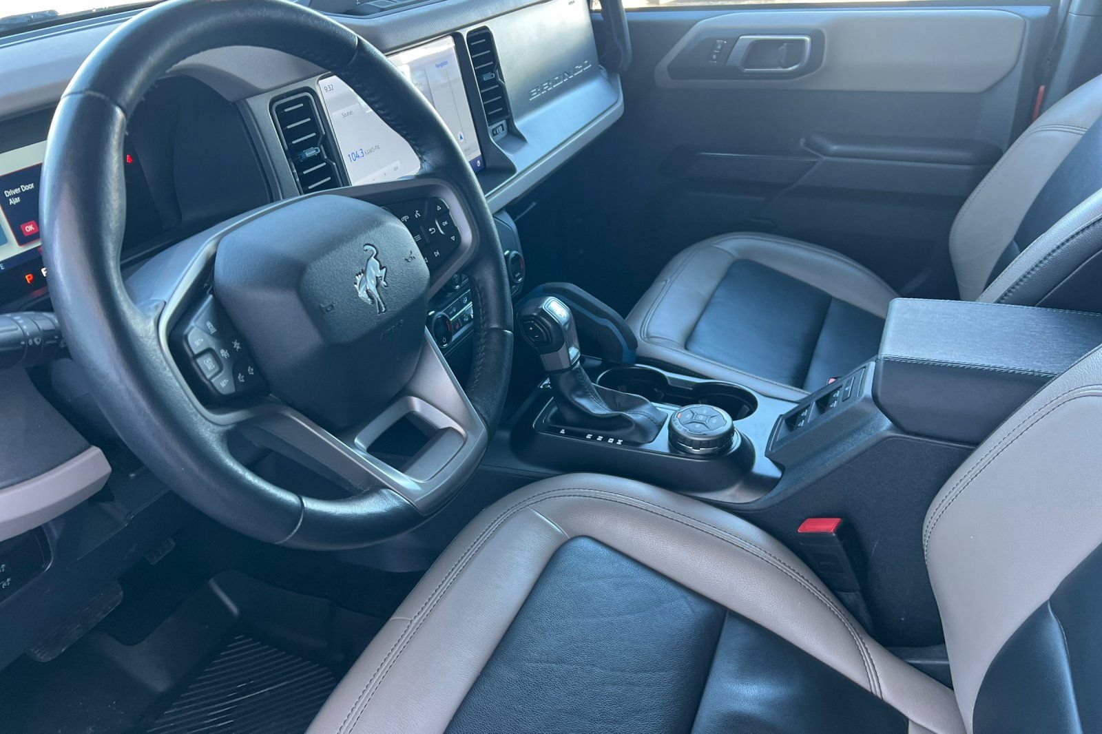 Used 2024 Ford Bronco Wildtrak AWD/4WD image 11