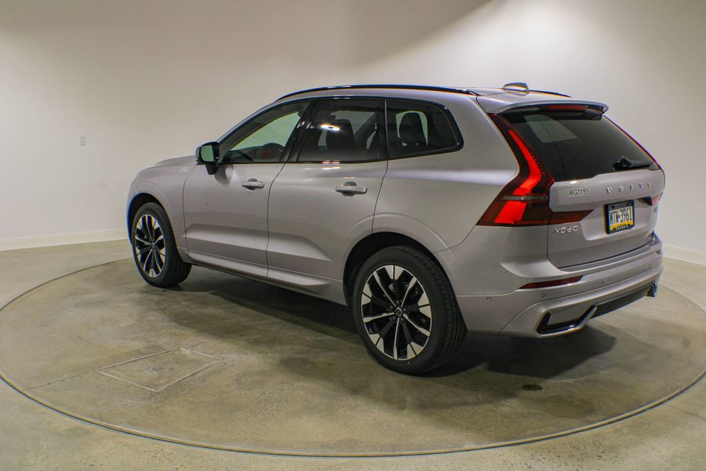 Used 2026 Volvo XC60 B5 Plus w/ Climate Package AWD/4WD image 3