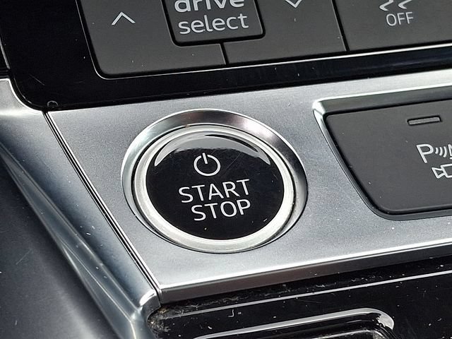 Used 2023 Audi e-tron Premium AWD/4WD image 24
