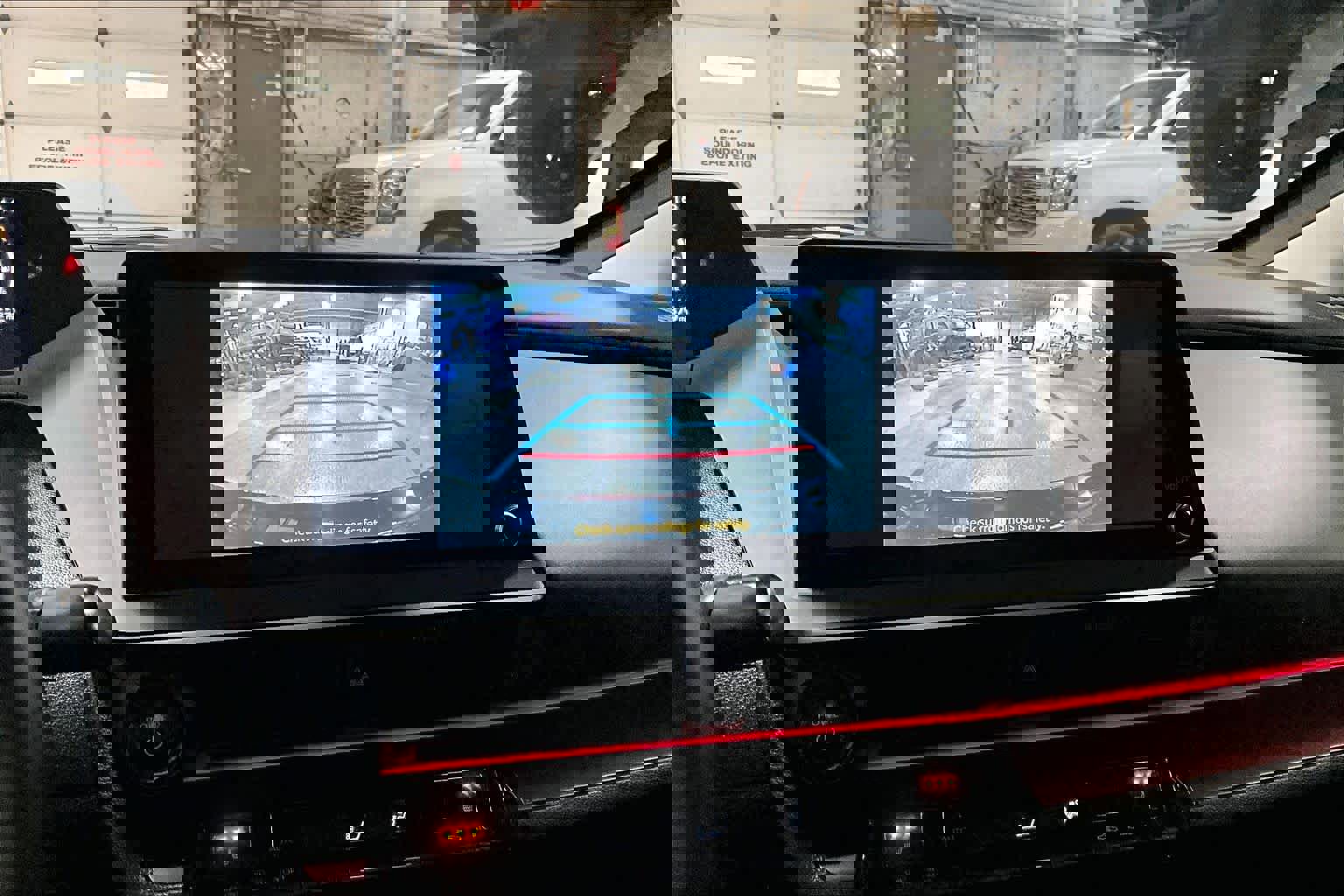 Used 2025 Toyota Prius Plug-In Hybrid image 26