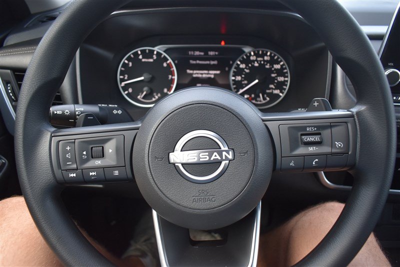 Used 2024 Nissan Rogue S AWD/4WD image 13