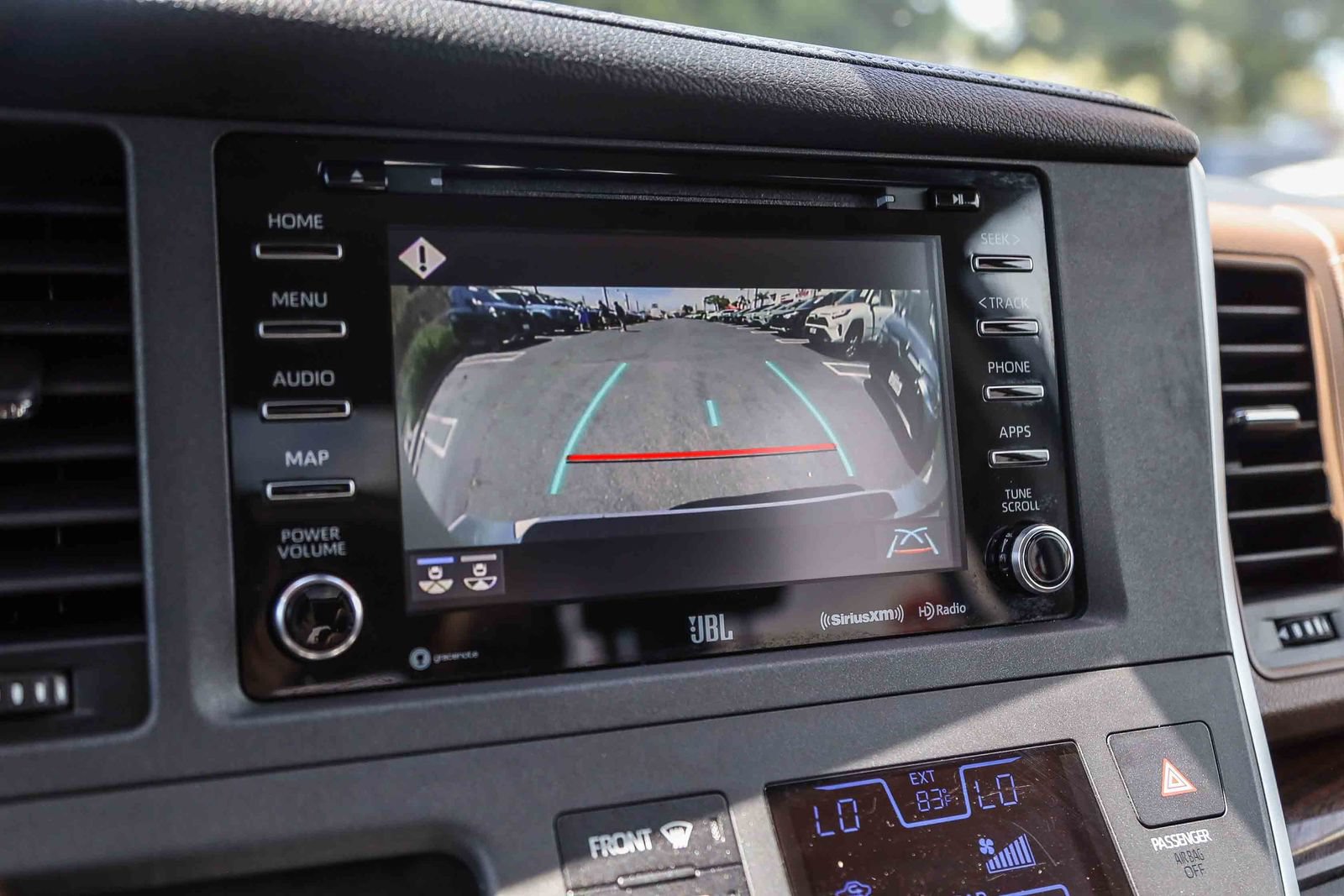 Certified 2020 Toyota Sienna Limited w/ Preferred Accessory Package FWD image 23