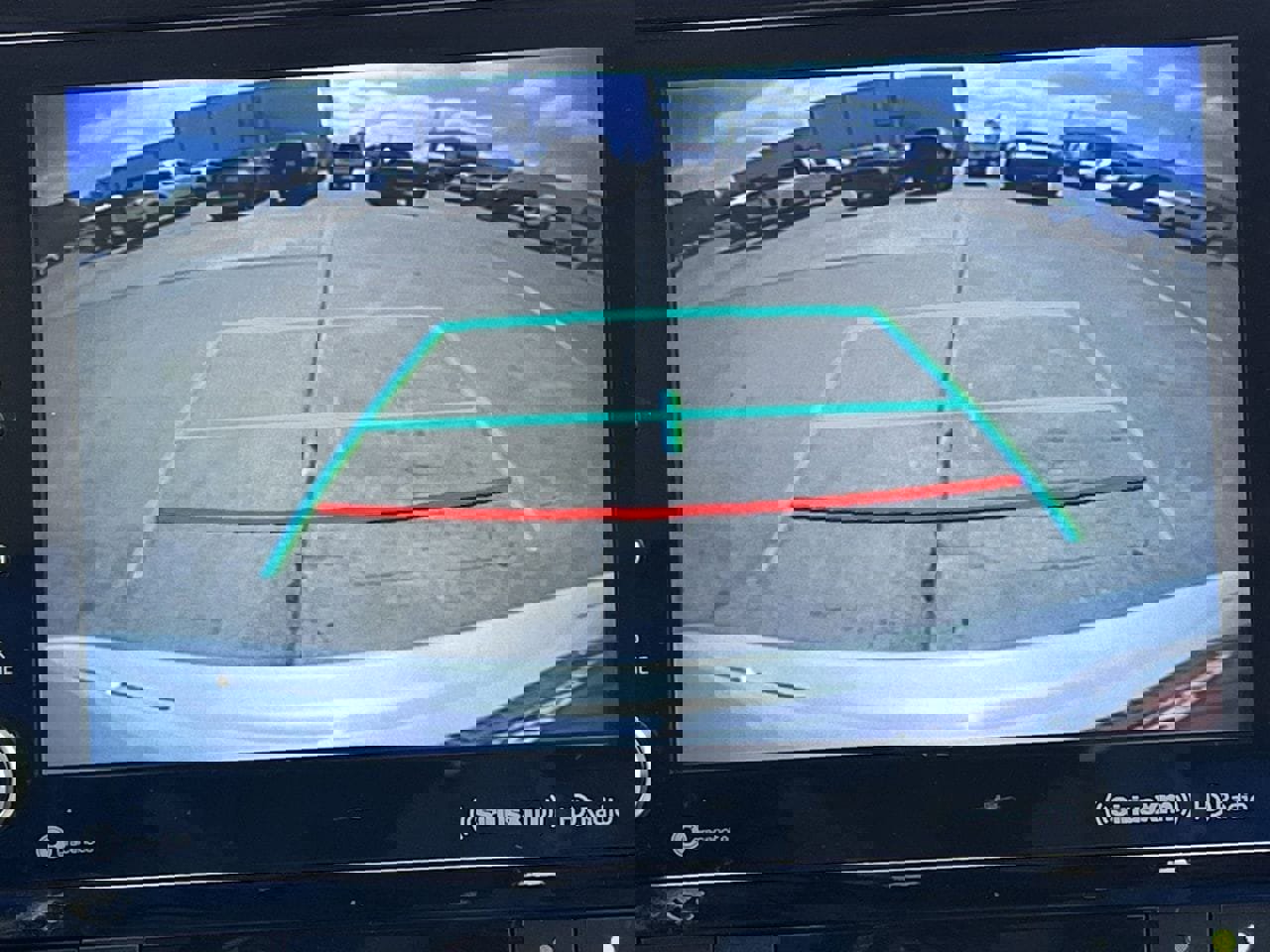 Used 2022 Toyota Highlander XLE image 16