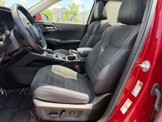 Used 2024 Mitsubishi Outlander SE AWD/4WD image 17