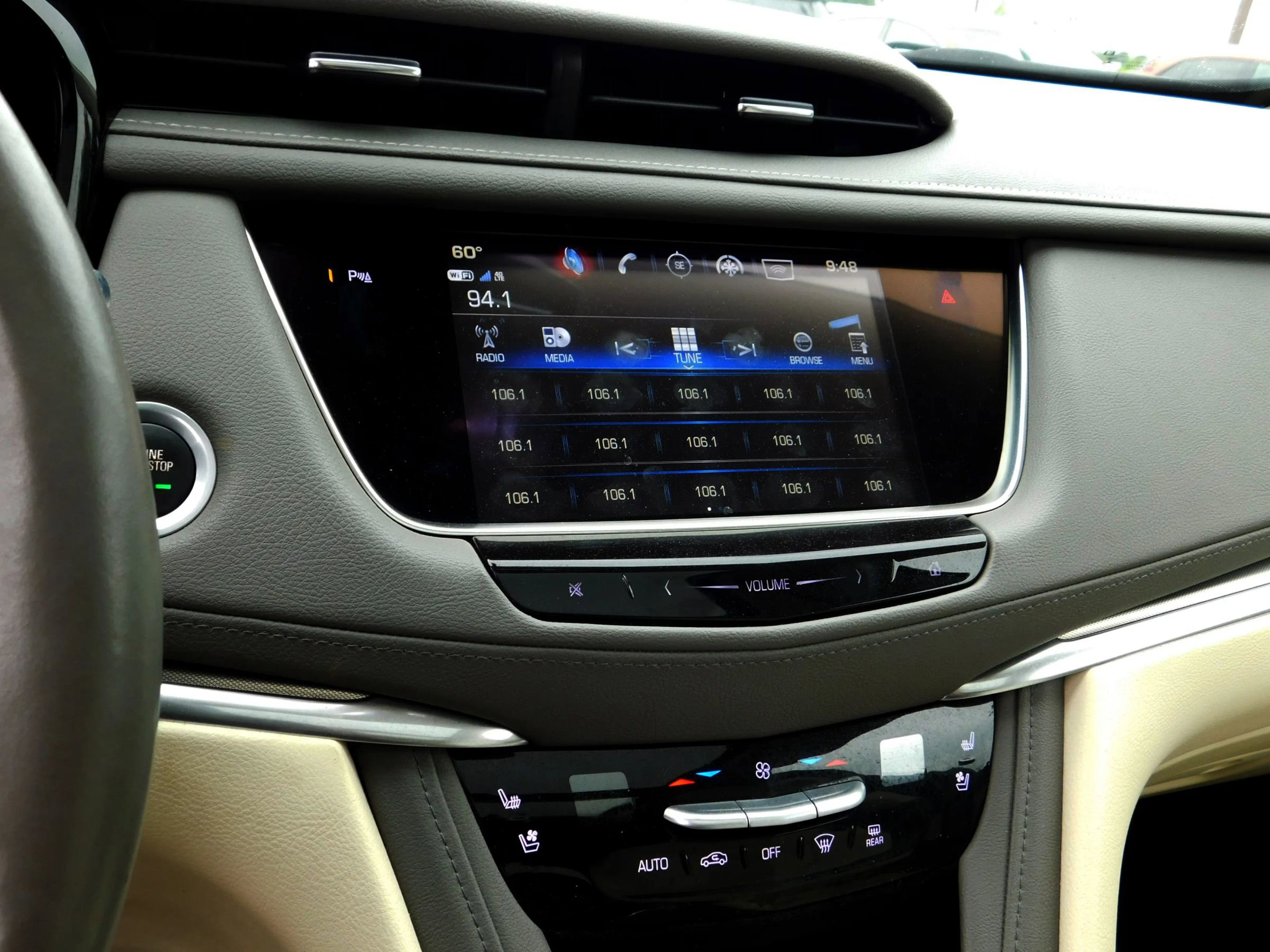 Used 2018 Cadillac XT5 Premium Luxury AWD/4WD image 19