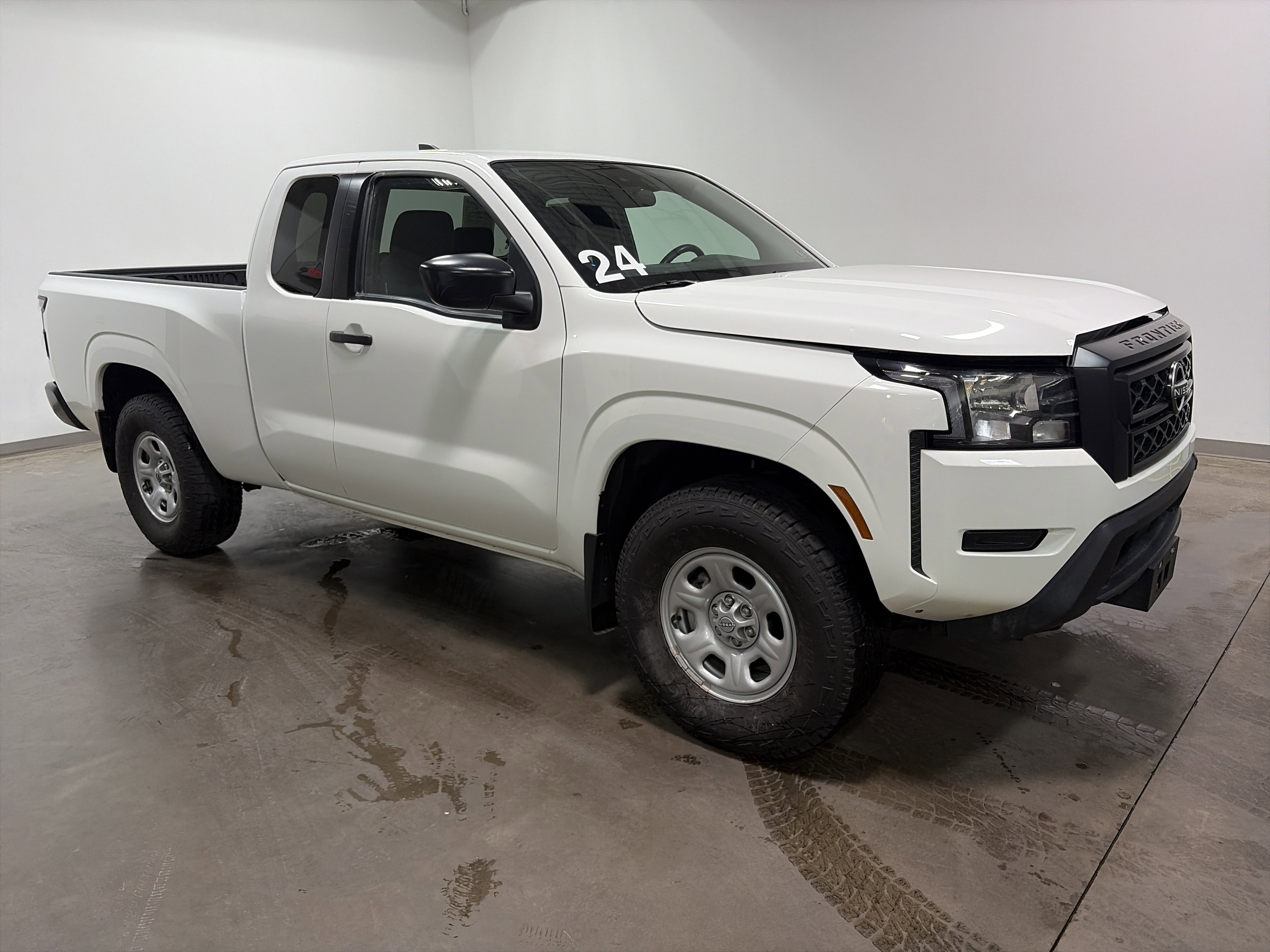 Used 2024 Nissan Frontier S w/ S Utility Package AWD/4WD video 2