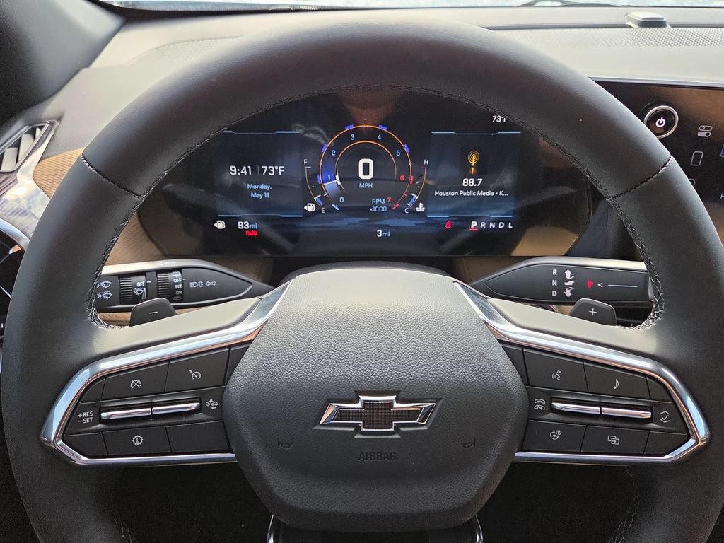 New 2026 Chevrolet Equinox ACTIV FWD image 3