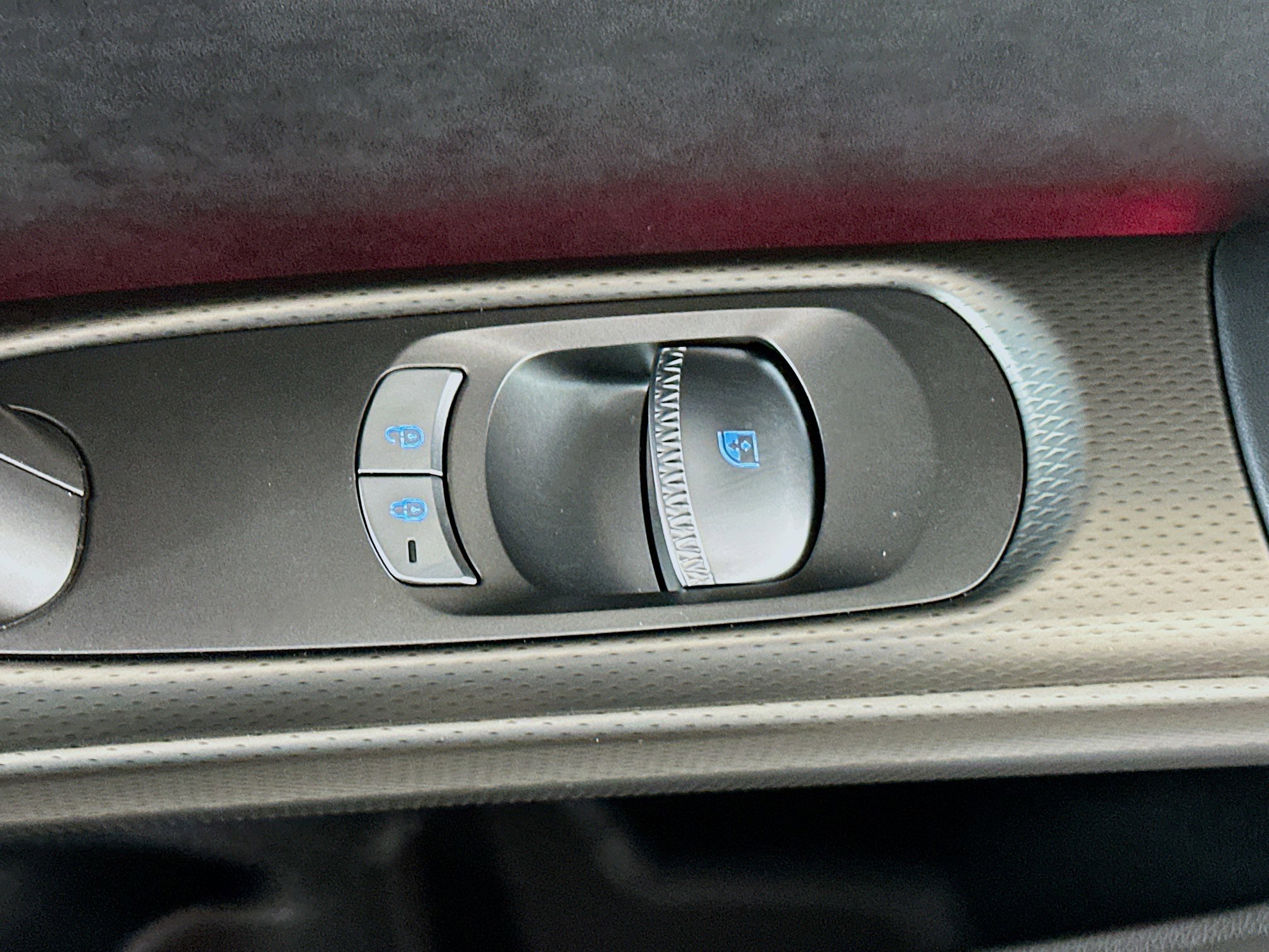 Used 2023 Genesis GV60 Performance image 29