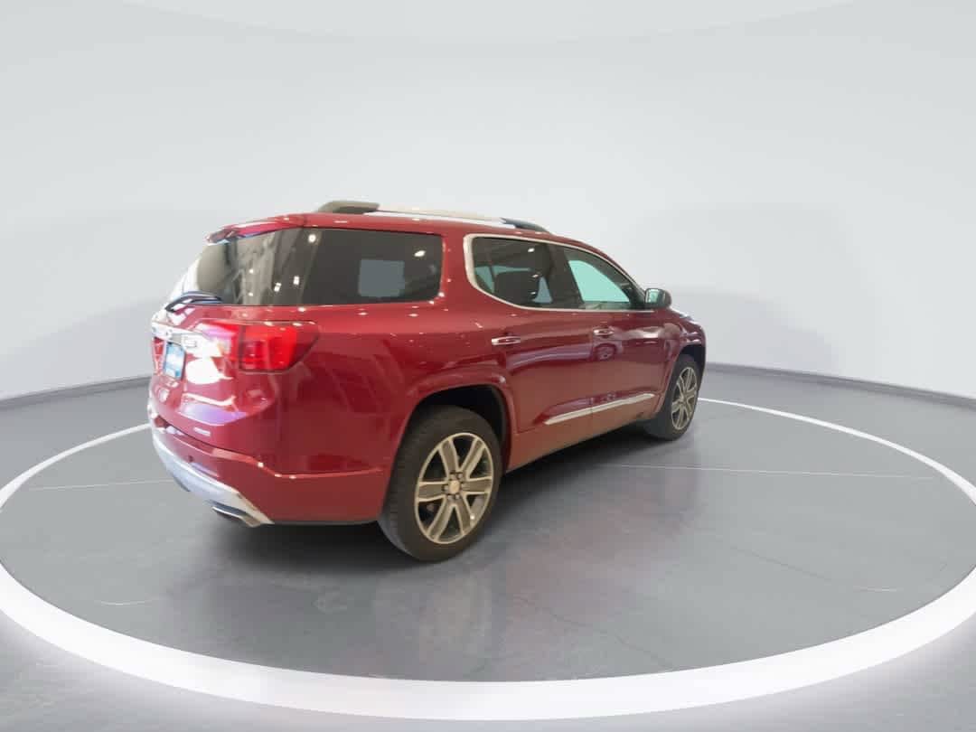 Used 2019 GMC Acadia Denali w/ Technology Package AWD/4WD image 8