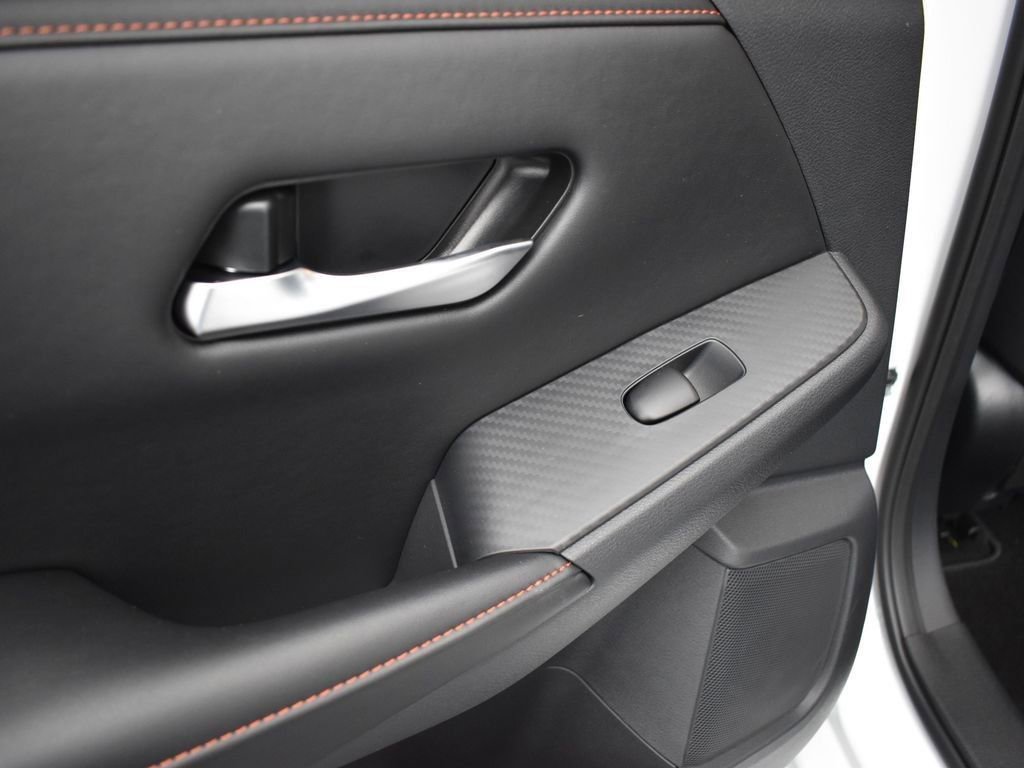 New 2025 Nissan Sentra SR image 15