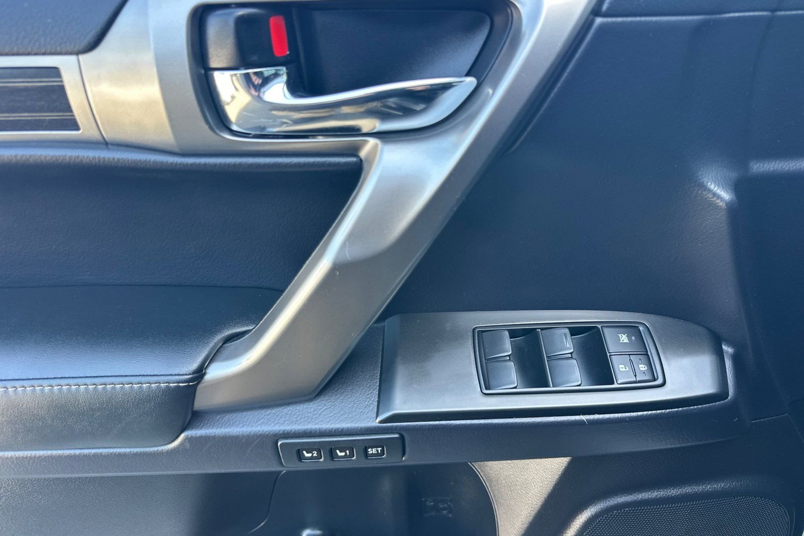 Certified 2023 Lexus GX 460 Luxury w/ Sport Design Package AWD/4WD image 8