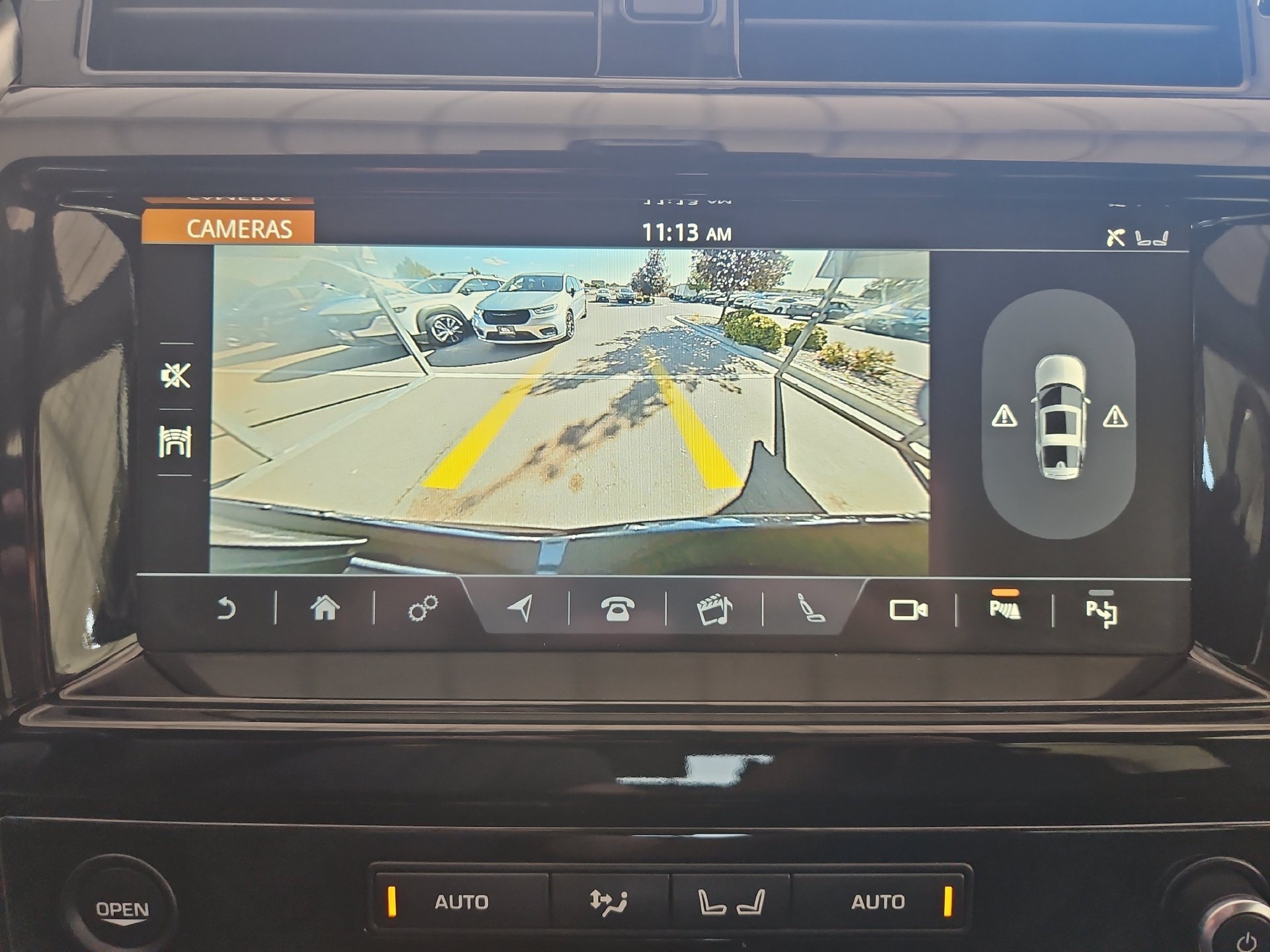Used 2019 Land Rover Discovery HSE AWD/4WD image 13