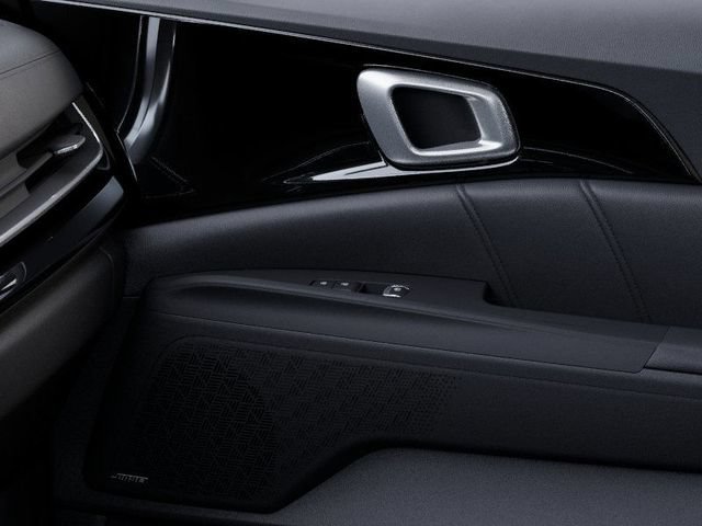 New 2025 Kia Carnival SX Prestige FWD image 25
