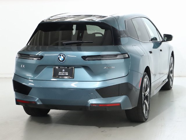 Used 2024 BMW iX xDrive50 w/ Premium Package AWD/4WD image 47
