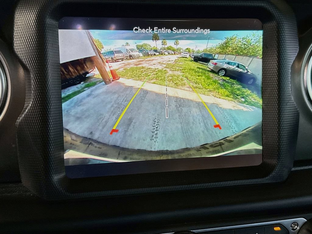 Certified 2023 Jeep Wrangler Unlimited Rubicon 4xe AWD/4WD image 14
