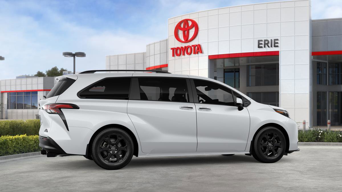 New 2026 Toyota Sienna XLE Woodland Edition image 13